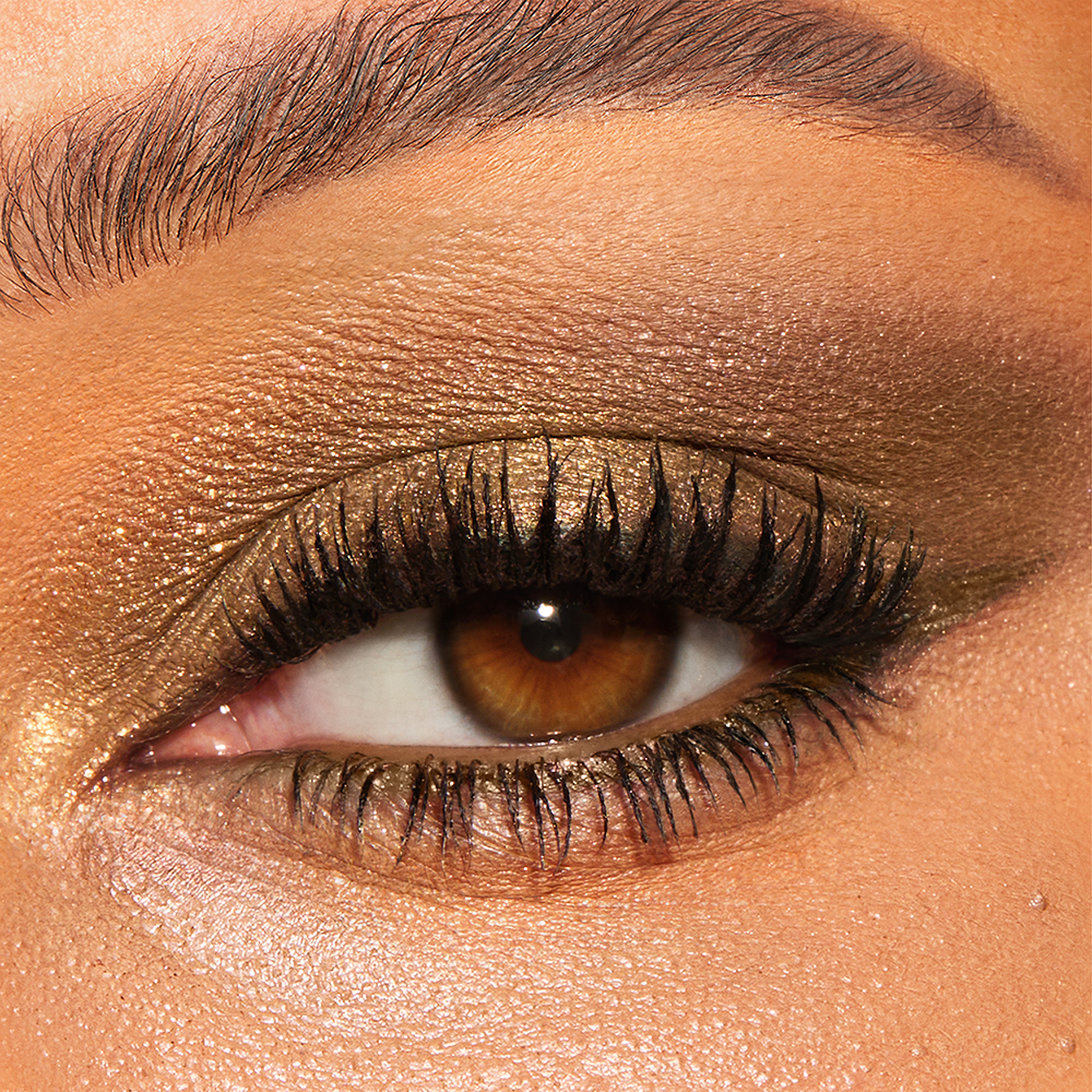 Charlotte's Palette of Beautifying Eye Trends: Limited-Edition Green Eyeshadow Palette