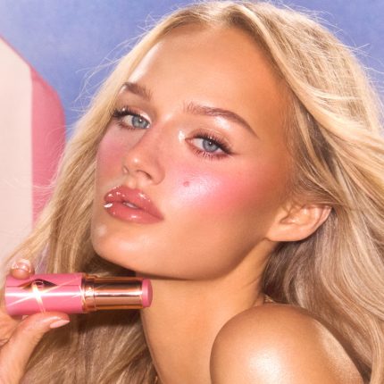 Rose blush for medium skin