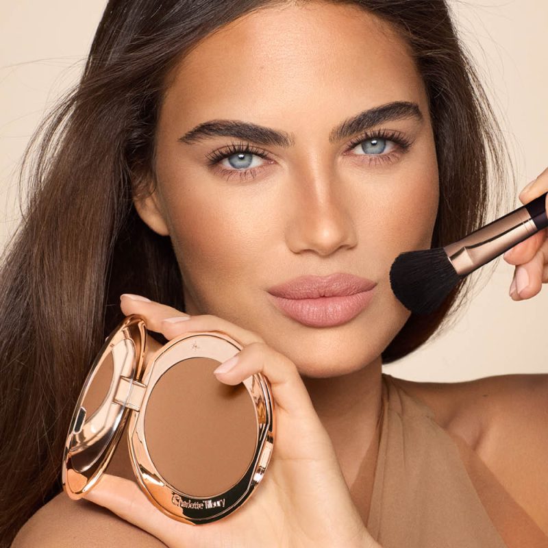 Airbrush bronzer medium - Model Alana