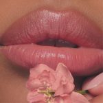 Pillow Talk Blush Balm Lip Tint - Pillow Talk Medium Model