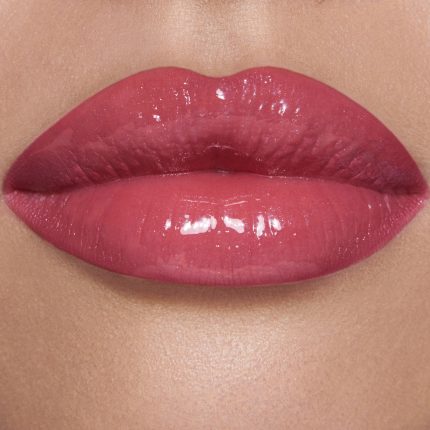 Lip Gloss & Mini Lipstick Kit in 90s Pink on fair model