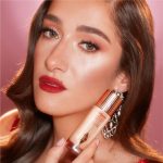 Bella Tilbury wearing Hollywood Flawless Filter