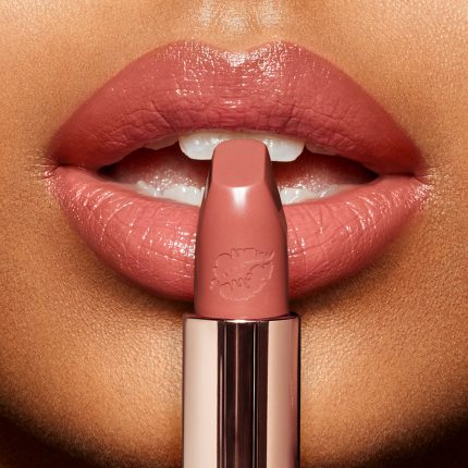 Hot Lips 2.0 In Love With Olivia lipstick and model's lip