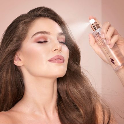 Model Applying Setting Spray Airbrush Flawless Setting Spray